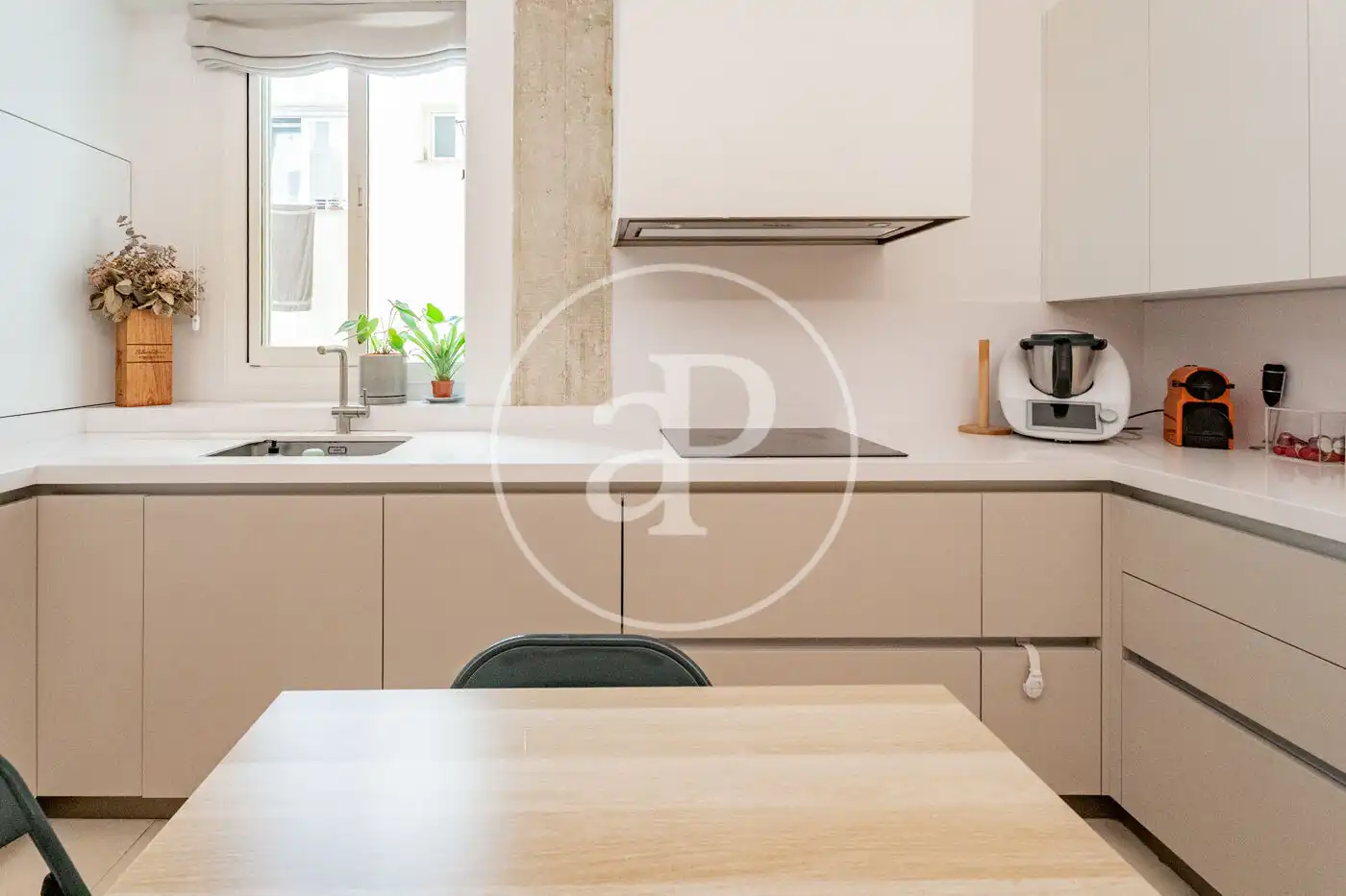 Cocina de Piso en venta en Madrid con Calefacción y Trastero