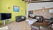 Living room of House or chalet for sale in Fuengirola  with Air Conditioner and Swimming Pool