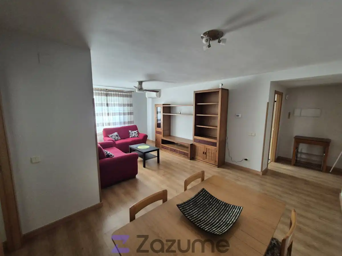 Living room of Flat for rent in Recas  with Air Conditioner, Heating and Terrace
