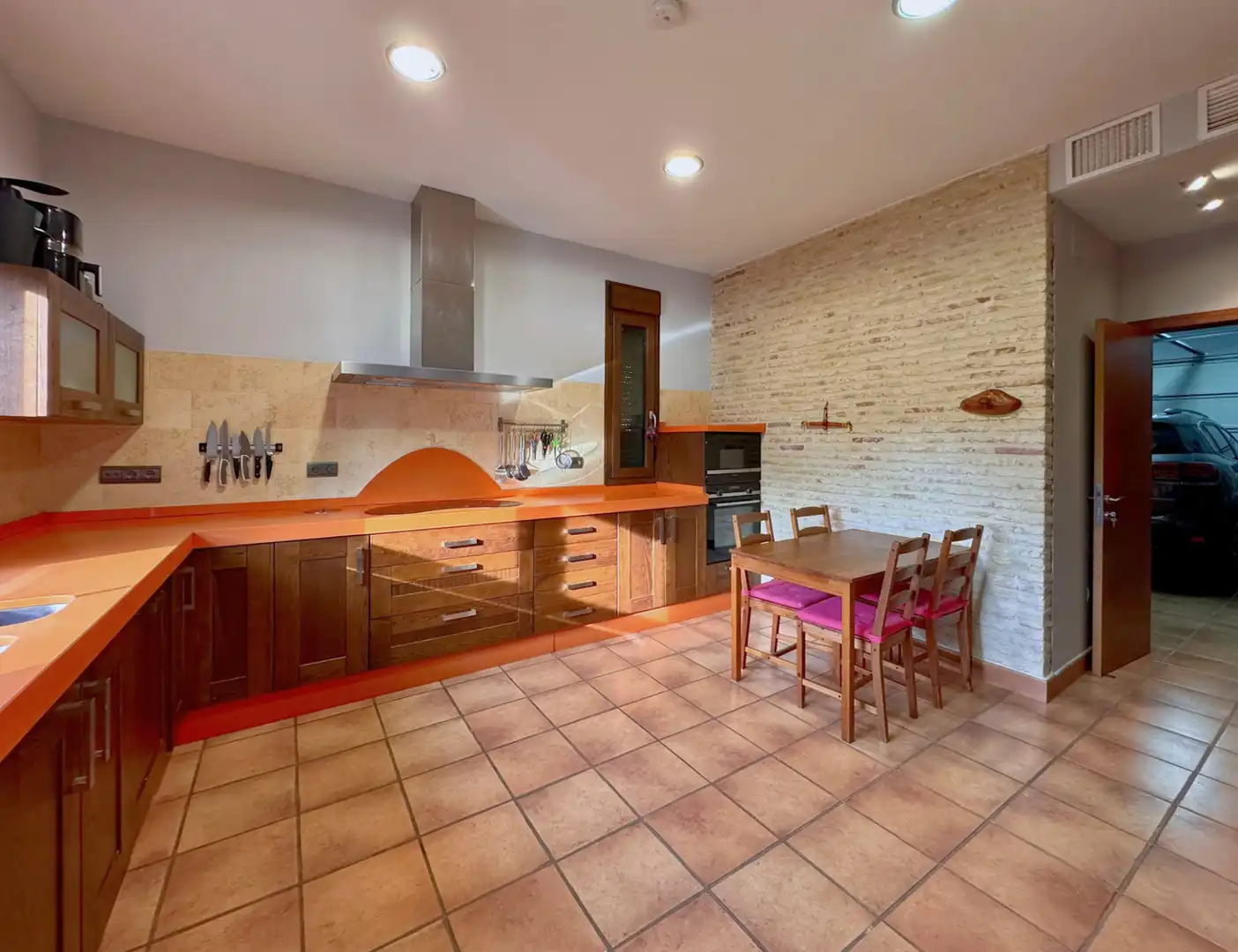 Cocina de Casa o chalet en venta en Carmona con Aire acondicionado, Calefacción y Jardín privado
