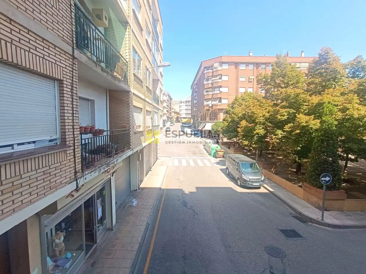 Vista exterior de Piso en venta en Arnedo con Trastero y Balcón
