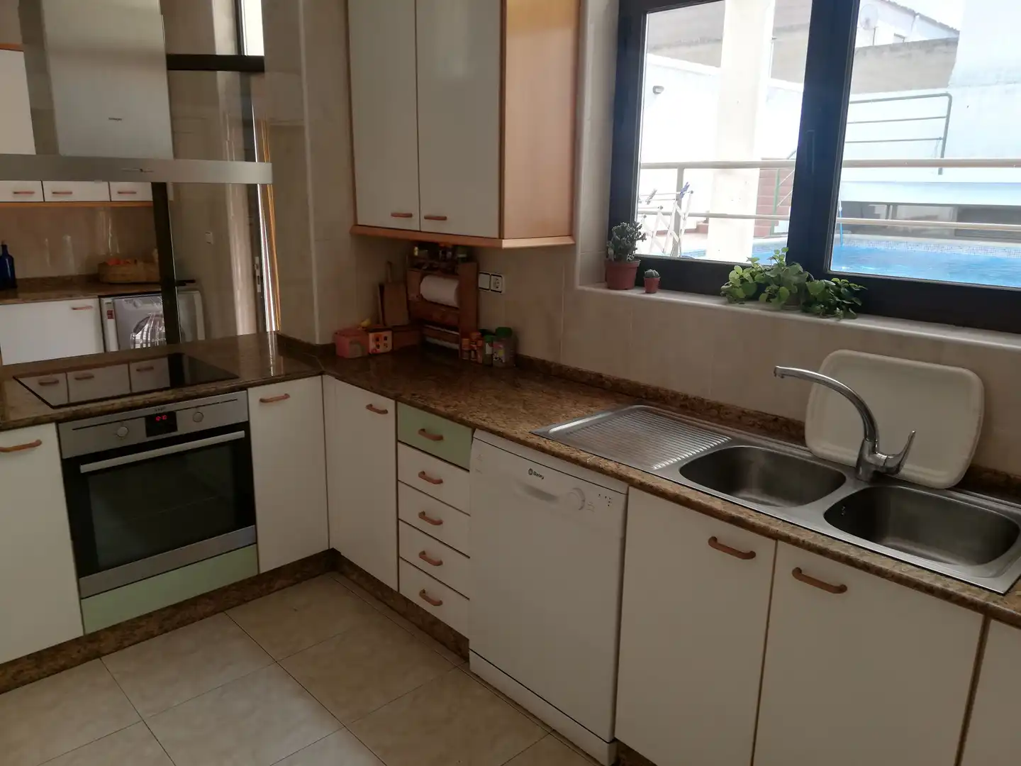 Cuina de Casa o xalet en venda en Almansa amb Calefacció