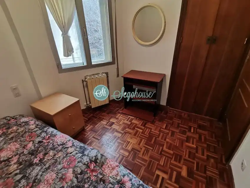 Habitación de Piso en venta en Segovia con Calefacción, Parquet y Terraza