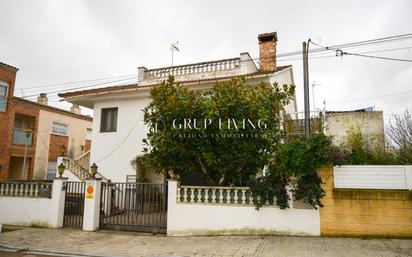 Außenansicht von Haus oder Chalet zum verkauf in Sant Jaume dels Domenys mit Klimaanlage, Heizung und Privatgarten