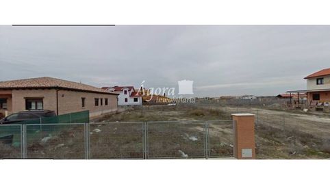 Foto 3 von Residential zum Verkauf in Avenida de las Navas, 192, Aldeamayor de San Martín, Valladolid
