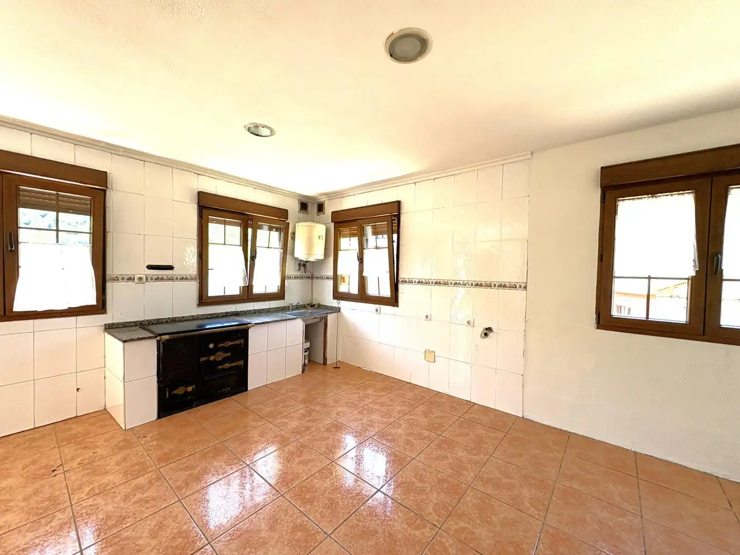 Cocina de Casa o chalet en venta en Aller con Jardín privado y Terraza
