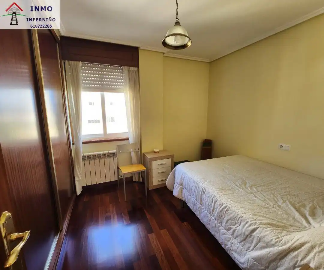 Bedroom of Flat for rent in Ferrol  with Parquet flooring, Storage room and Furnished