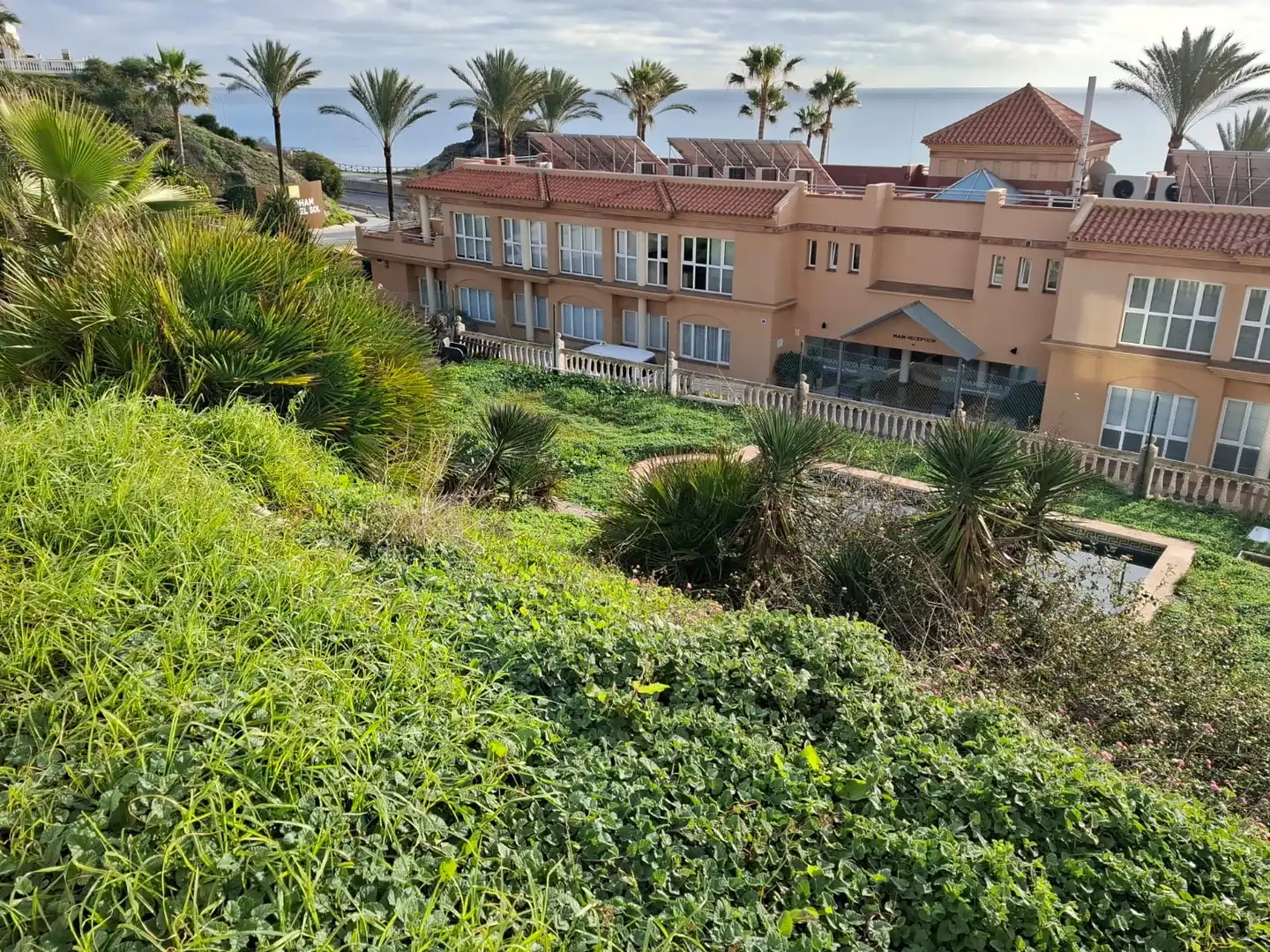 Vista exterior de Casa o xalet en venda en Mijas amb Aire condicionat, Calefacció i Jardí privat