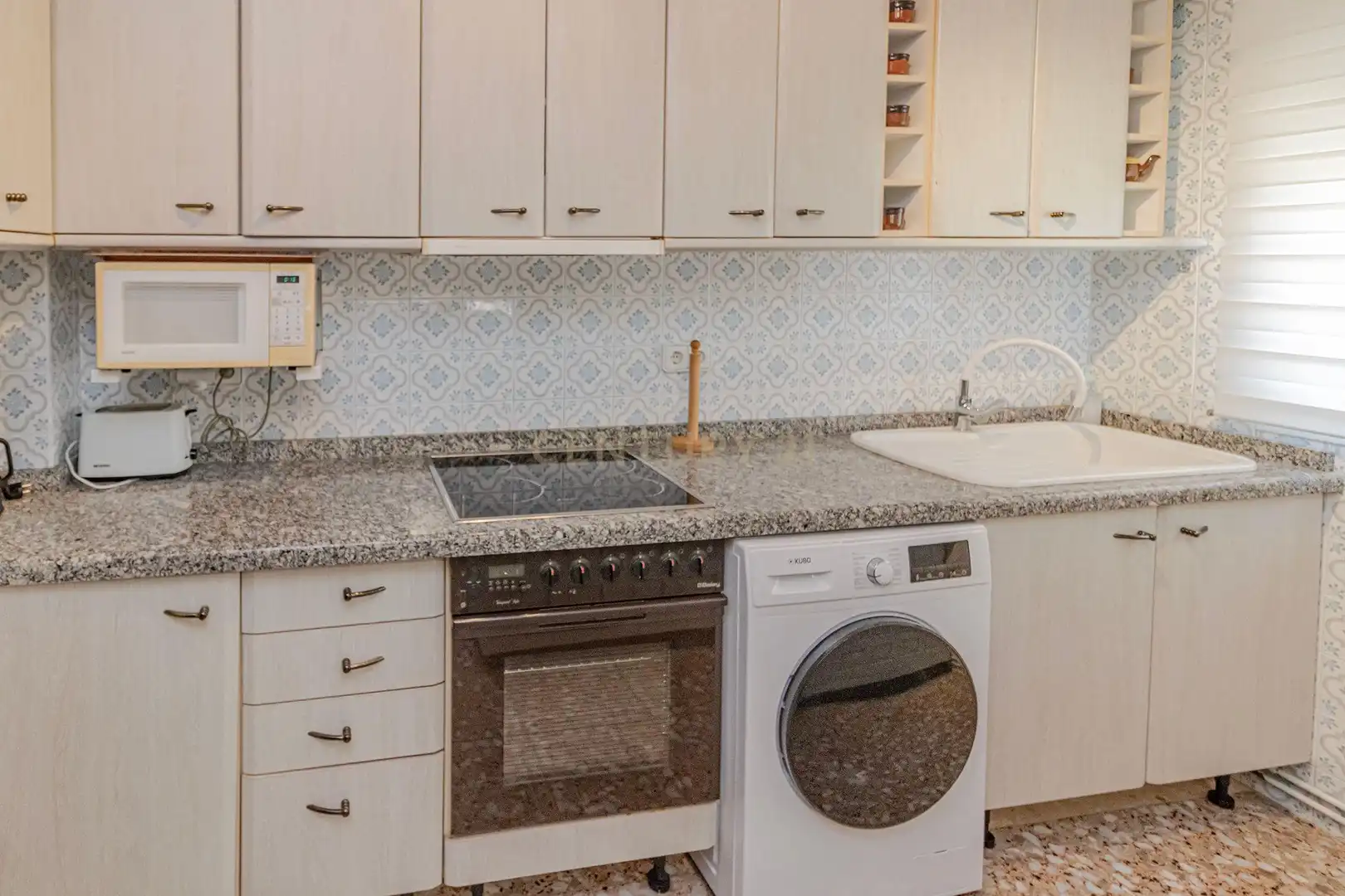Kitchen of Houses for rent in Calpe / Calp  with Air Conditioner, Private garden and Swimming Pool