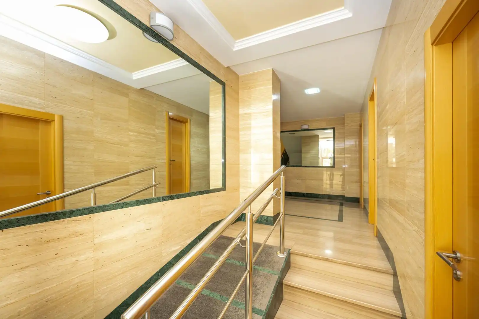 Flat for rent in Granada  with Heating, Terrace and Furnished