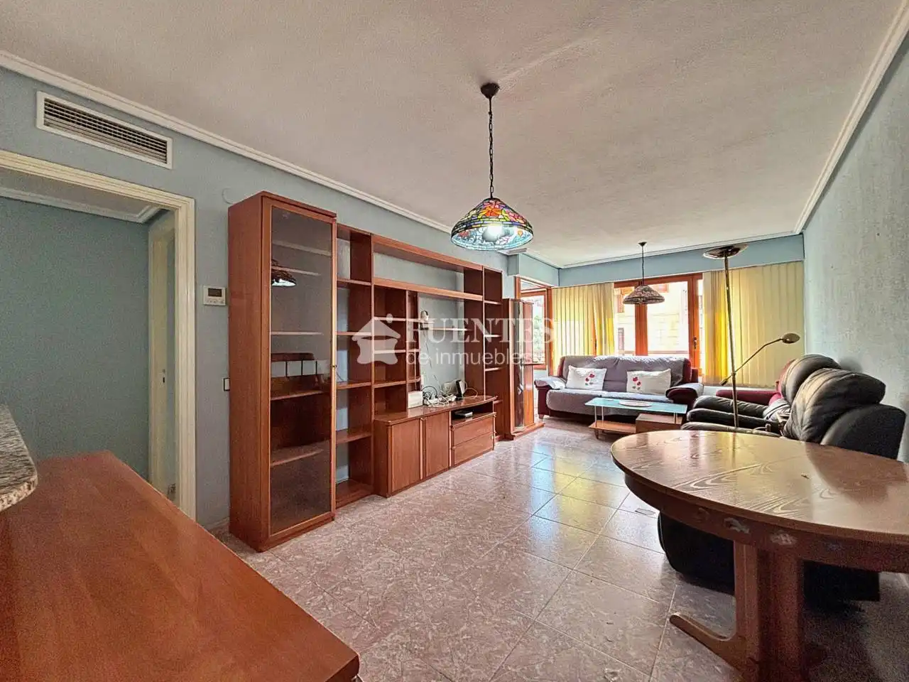Sala d'estar de Pis en venda en Alicante / Alacant amb Aire condicionat, Terrassa i Moblat