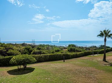 Pis amb balcó en venda a Gavà Mar