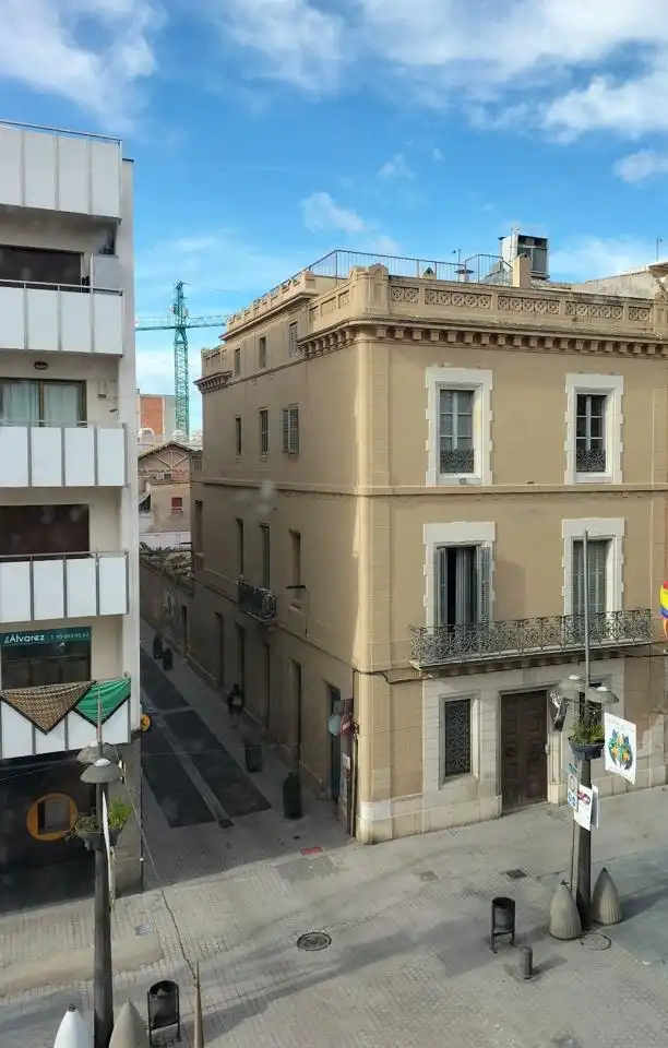 Vista exterior de Oficina de alquiler en Vilanova i la Geltrú con Aire acondicionado