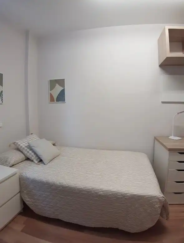 Habitación de Piso de alquiler en Bilbao  con Calefacción, Parquet y Amueblado