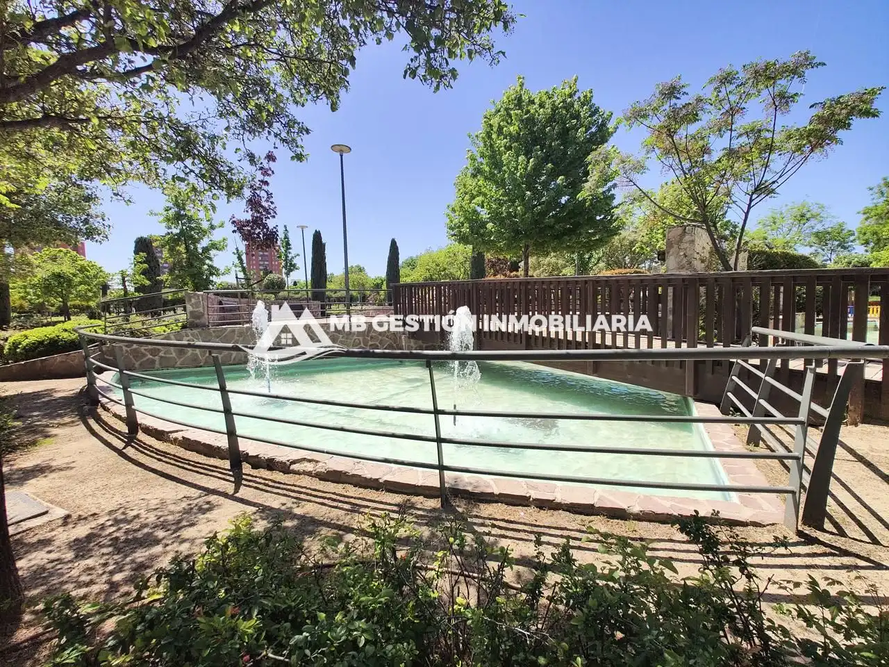 Jardín de Piso en venta en Fuenlabrada con Aire acondicionado, Calefacción y Jardín privado