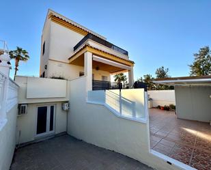 Vista exterior de Casa o xalet de lloguer en Guardamar del Segura