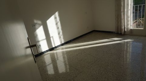 Foto 2 de Casa adosada de alquiler en Olot, Girona