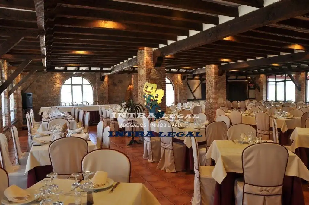 Local en venta en Sotoserrano con Aire acondicionado, Amueblado y Alarma