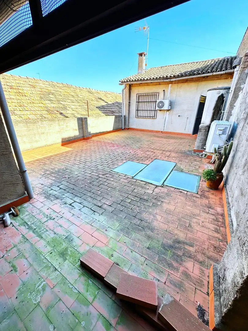 Vista exterior de Casa o chalet en venta en Polinyà de Xúquer con Aire acondicionado, Terraza y Trastero