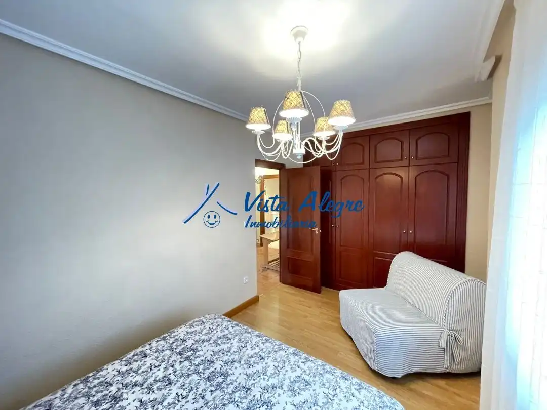 Habitación de Casa o chalet en venta en Cuzcurrita de Río Tirón con Calefacción, Jardín privado y Terraza