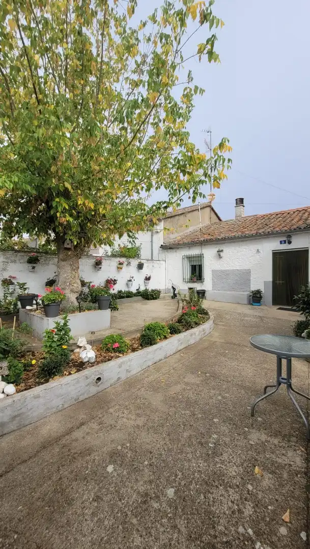 Casa amb jardí en venda a Frades de la Sierra, imagen 3
