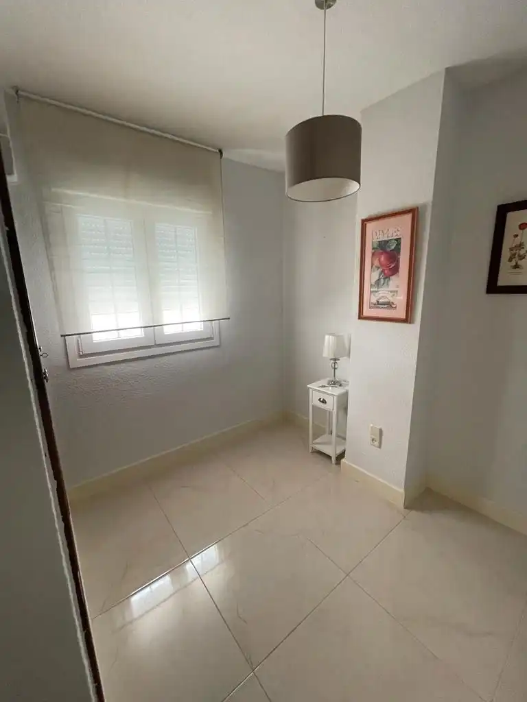 Habitación de Apartamento de alquiler en Badajoz con Aire acondicionado y Amueblado