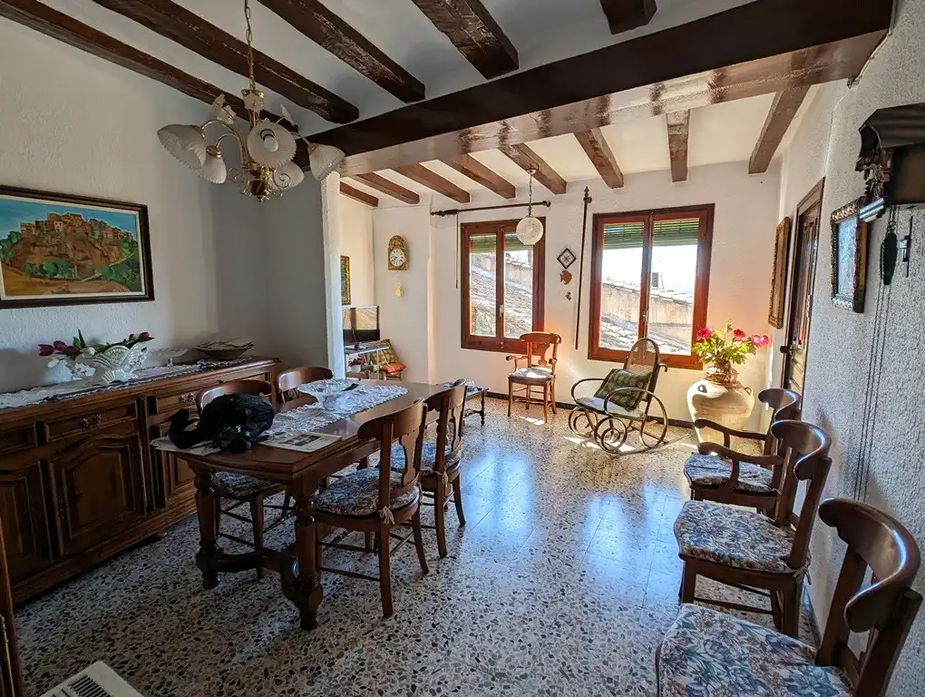 Menjador de Casa o xalet en venda en Horta de Sant Joan amb Jardí privat, Terrassa i Moblat