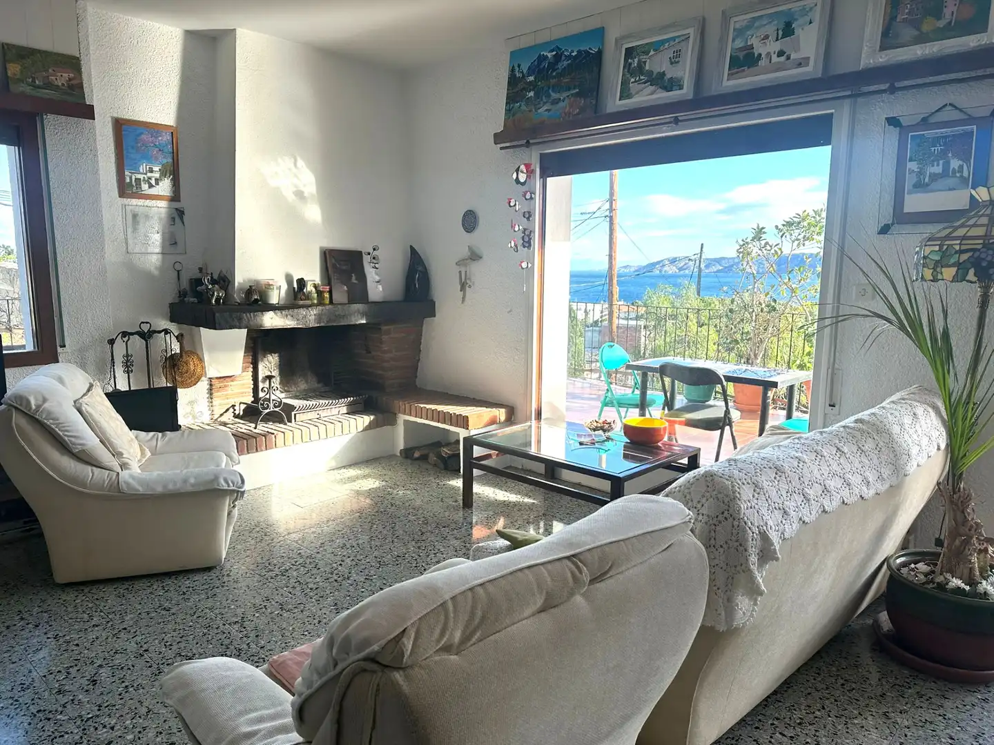 Sala d'estar de Casa o xalet en venda en Llançà amb Calefacció, Jardí privat i Terrassa