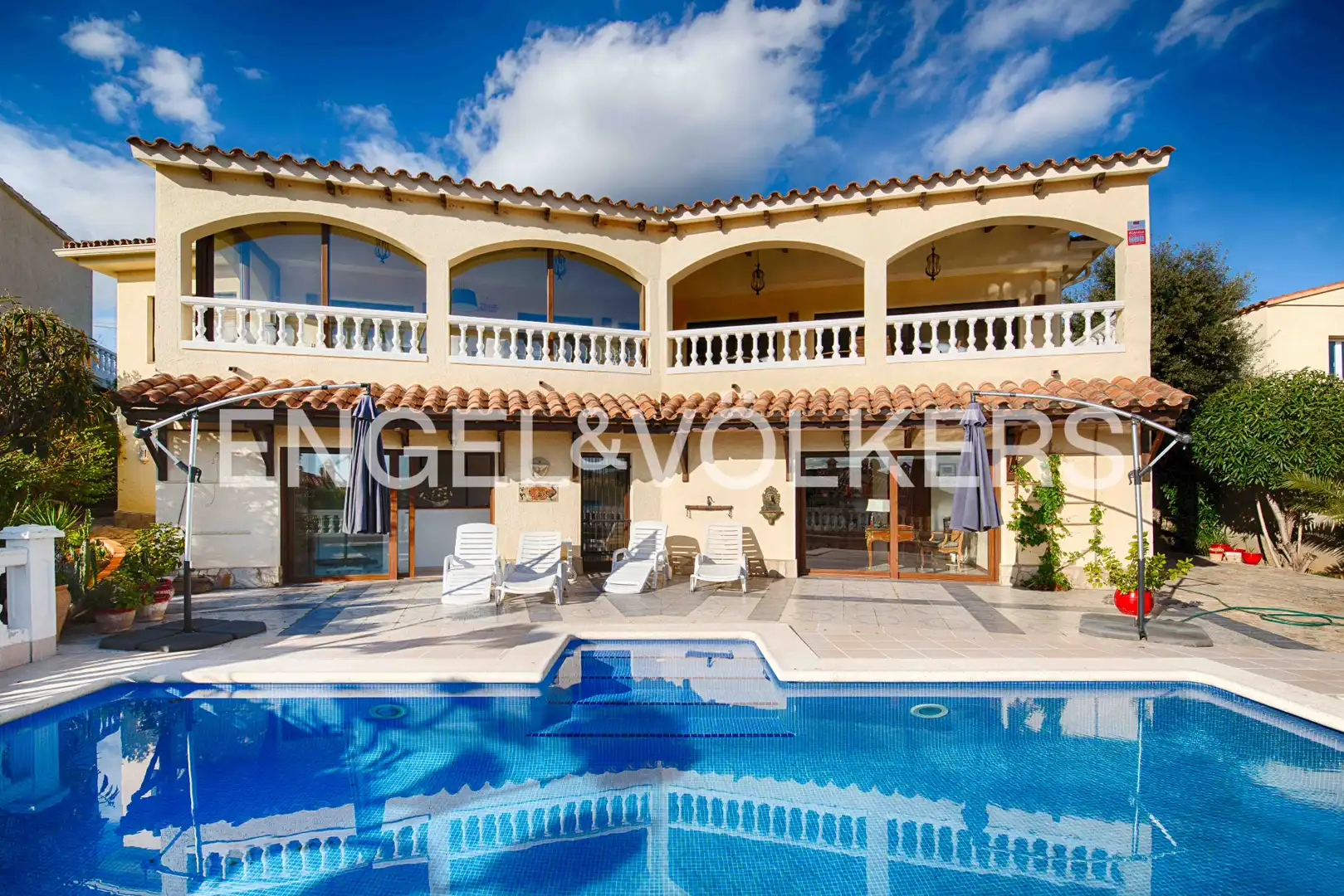 Villa mit Terrasse zum Verkauf in Carrer Andalusia