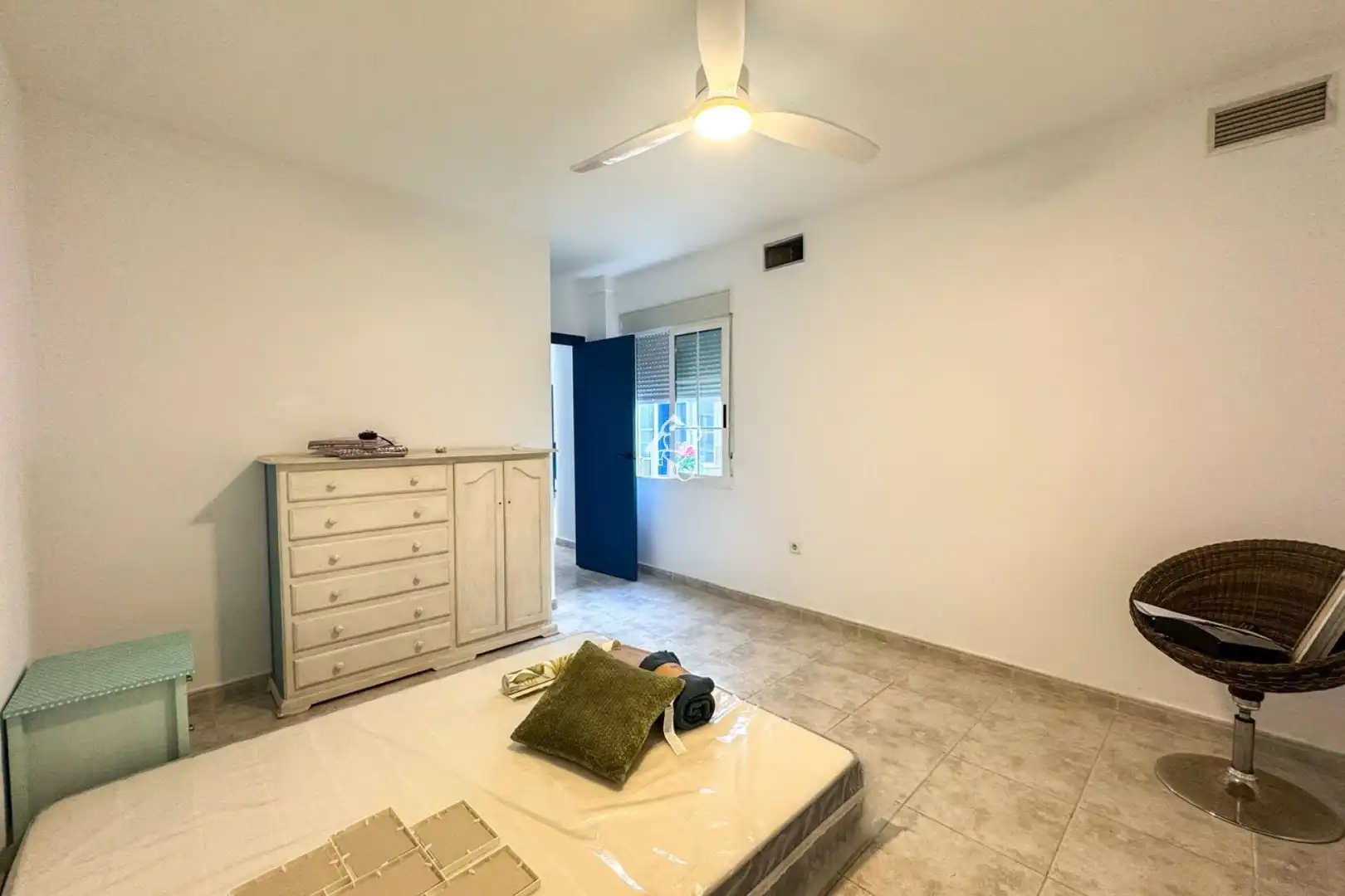 Dormitori de Casa o xalet de lloguer en Algorfa amb Terrassa, Moblat i Forn