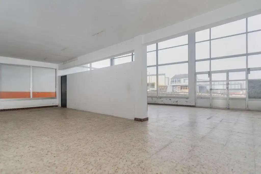 Industrial buildings for sale in Outeiro de Rei