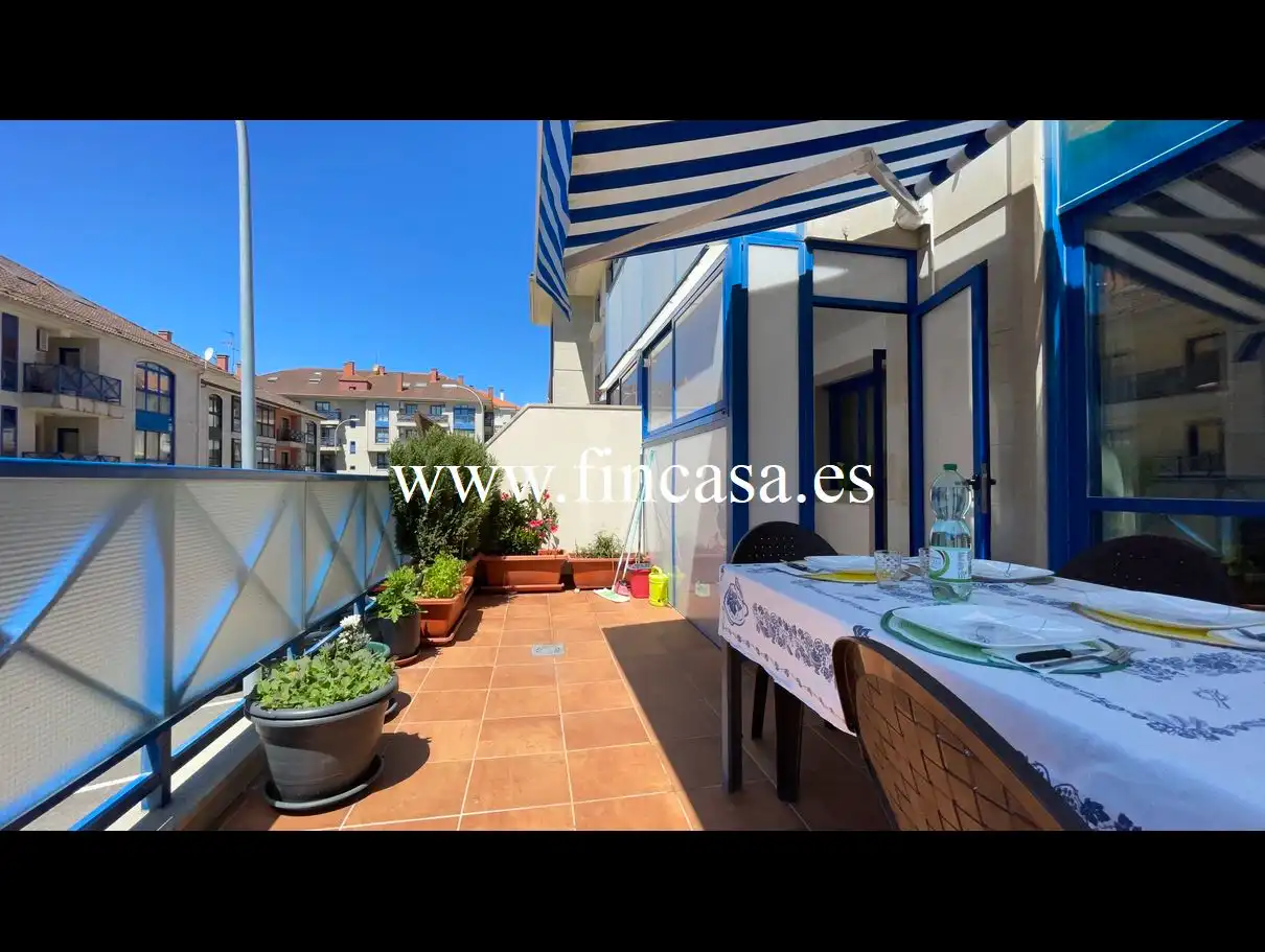Terraza de Piso en venta en Nigrán con Calefacción, Jardín privado y Parquet