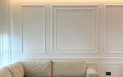 Living room of Flat for sale in  Madrid Capital  with Air Conditioner, Heating and Parquet flooring