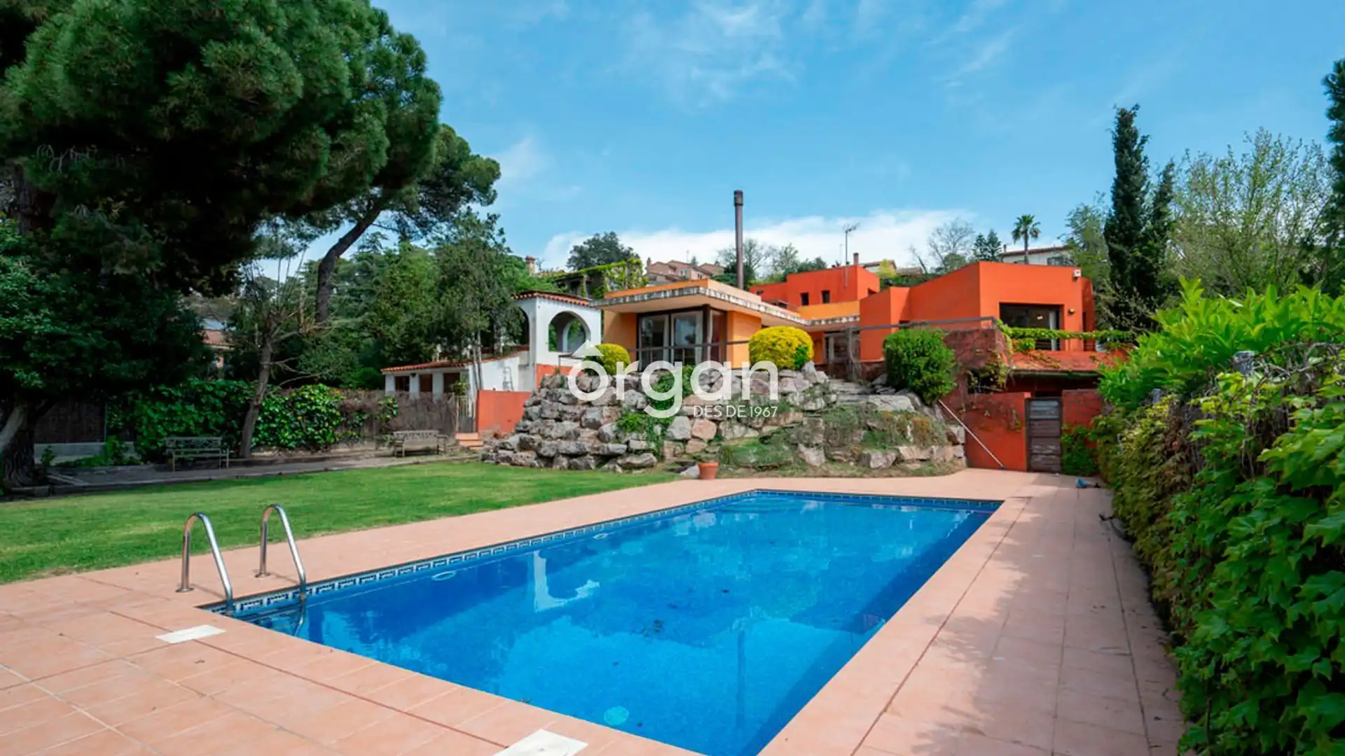 Jardí de Casa o xalet en venda en Cerdanyola del Vallès amb Aire condicionat, Calefacció i Traster