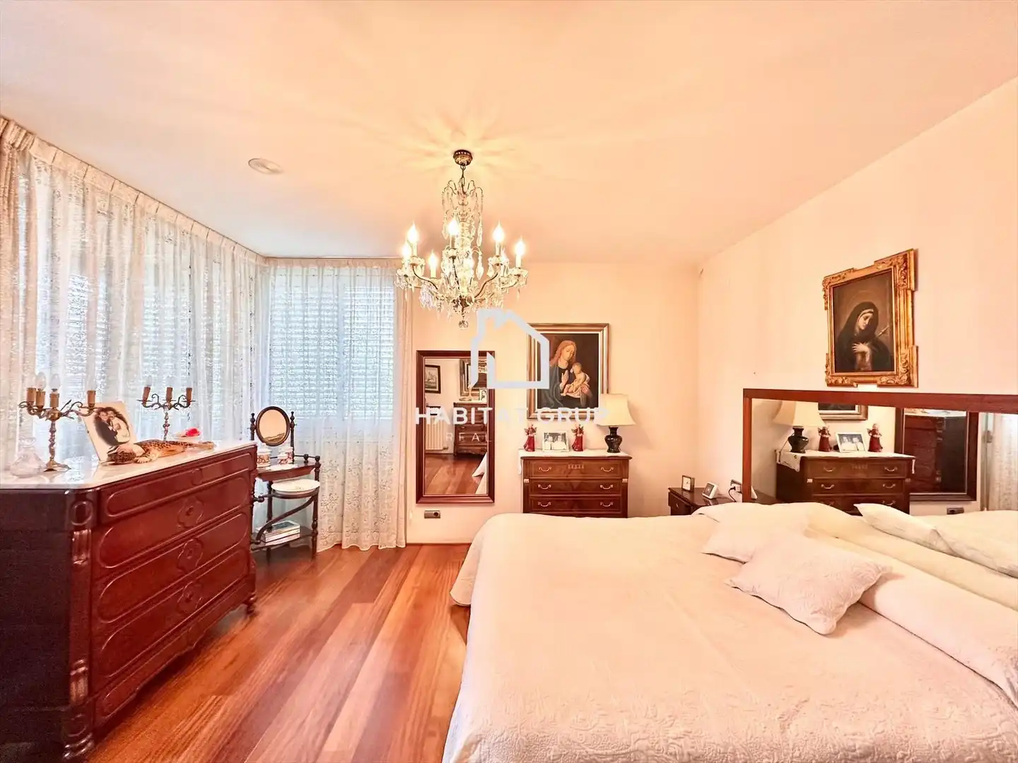 Habitación de Casa o chalet en venta en Girona con Aire acondicionado, Calefacción y Jardín privado