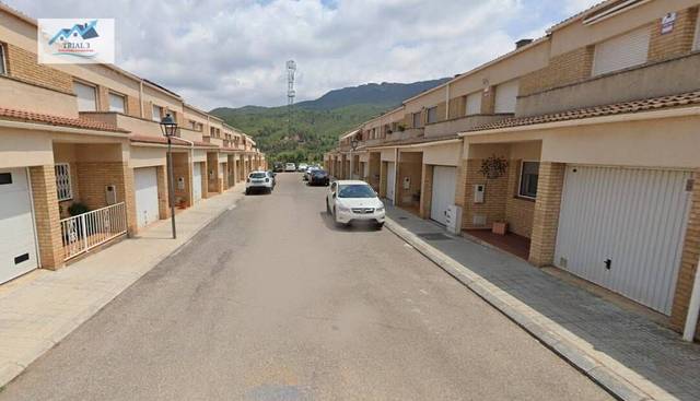 Casa adosada en Venta en Carrer Conca de Barberà en Vilaverd
