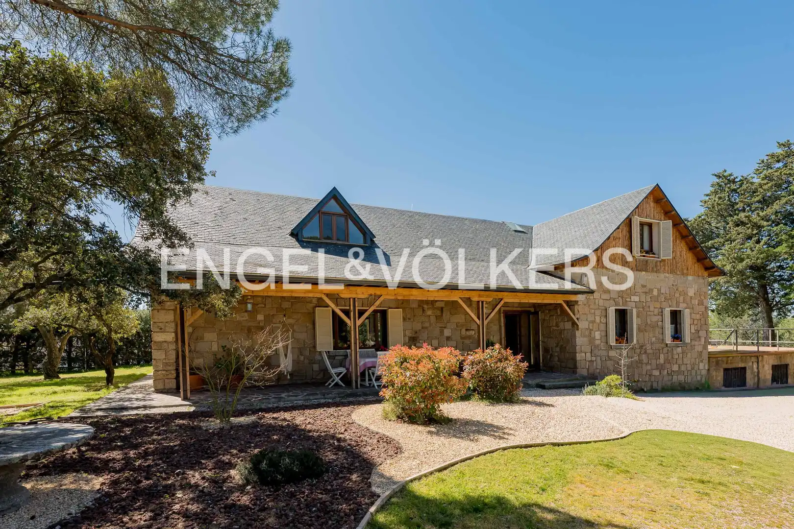 Vista exterior de Casa o chalet en venta en Galapagar con Aire acondicionado, Calefacción y Jardín privado