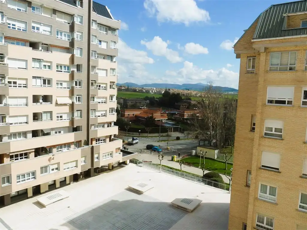 Exterior view of Flat for sale in Zizur Mayor / Zizur Nagusia  with Heating, Parquet flooring and Terrace