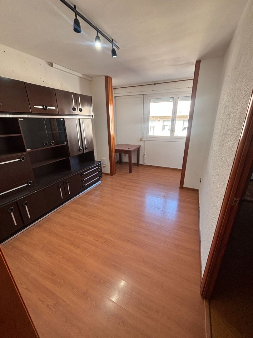 Pis en venda a Avinguda d'Alfons XIII, Llefià, Artigues - Llefià