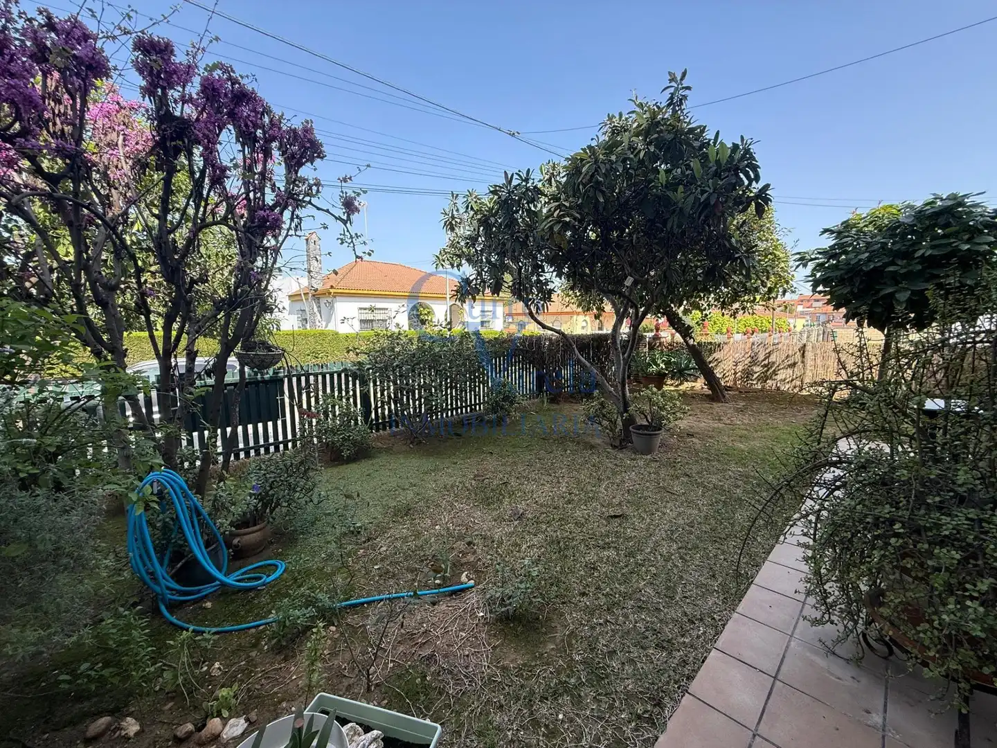 Jardín de Casa o chalet en venta en Montequinto con Aire acondicionado, Calefacción y Jardín privado