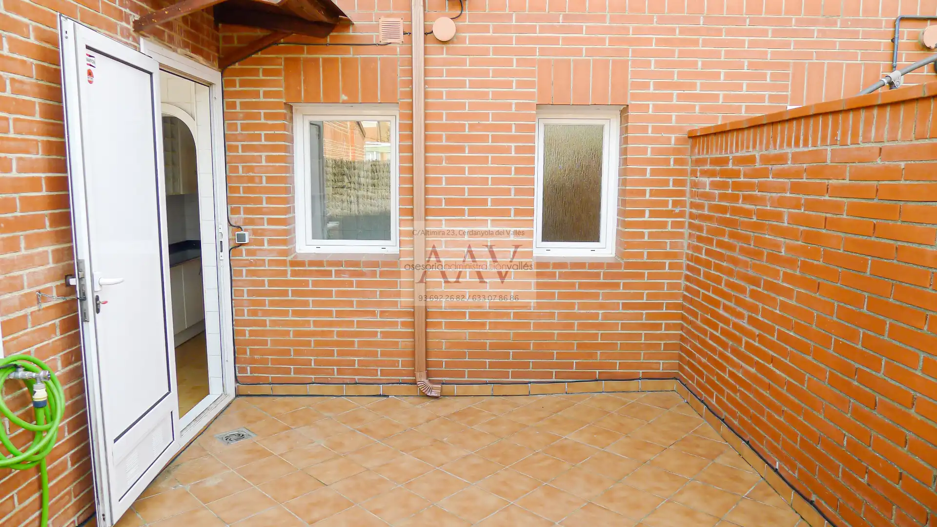 Terrasse von Maisonette zum Verkauf in Matadepera mit Klimaanlage, Heizung und Privatgarten