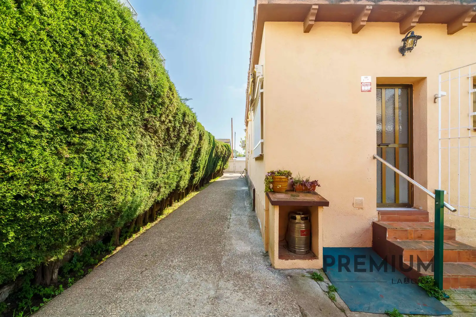 Vista exterior de Casa o chalet en venta en Castelldefels con Terraza y Balcón