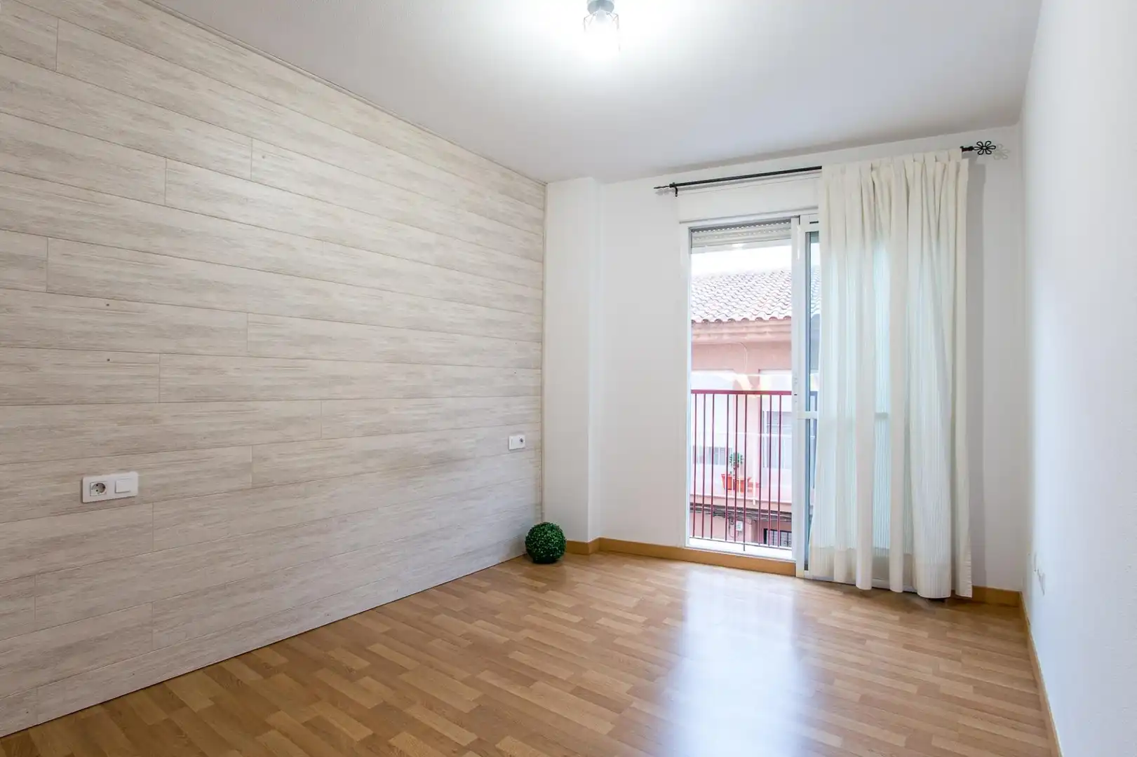 Habitación de Piso en venta en Murcia con Aire acondicionado, Trastero y Balcón