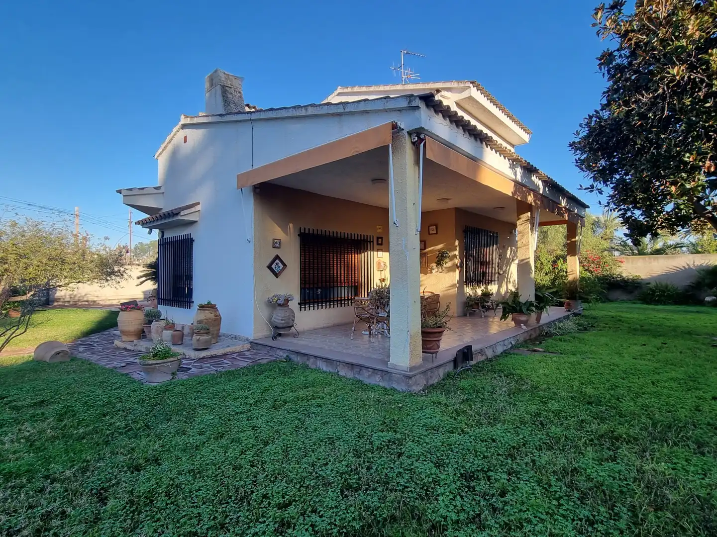 Vista exterior de Casa o chalet en venta en Vila-real con Calefacción