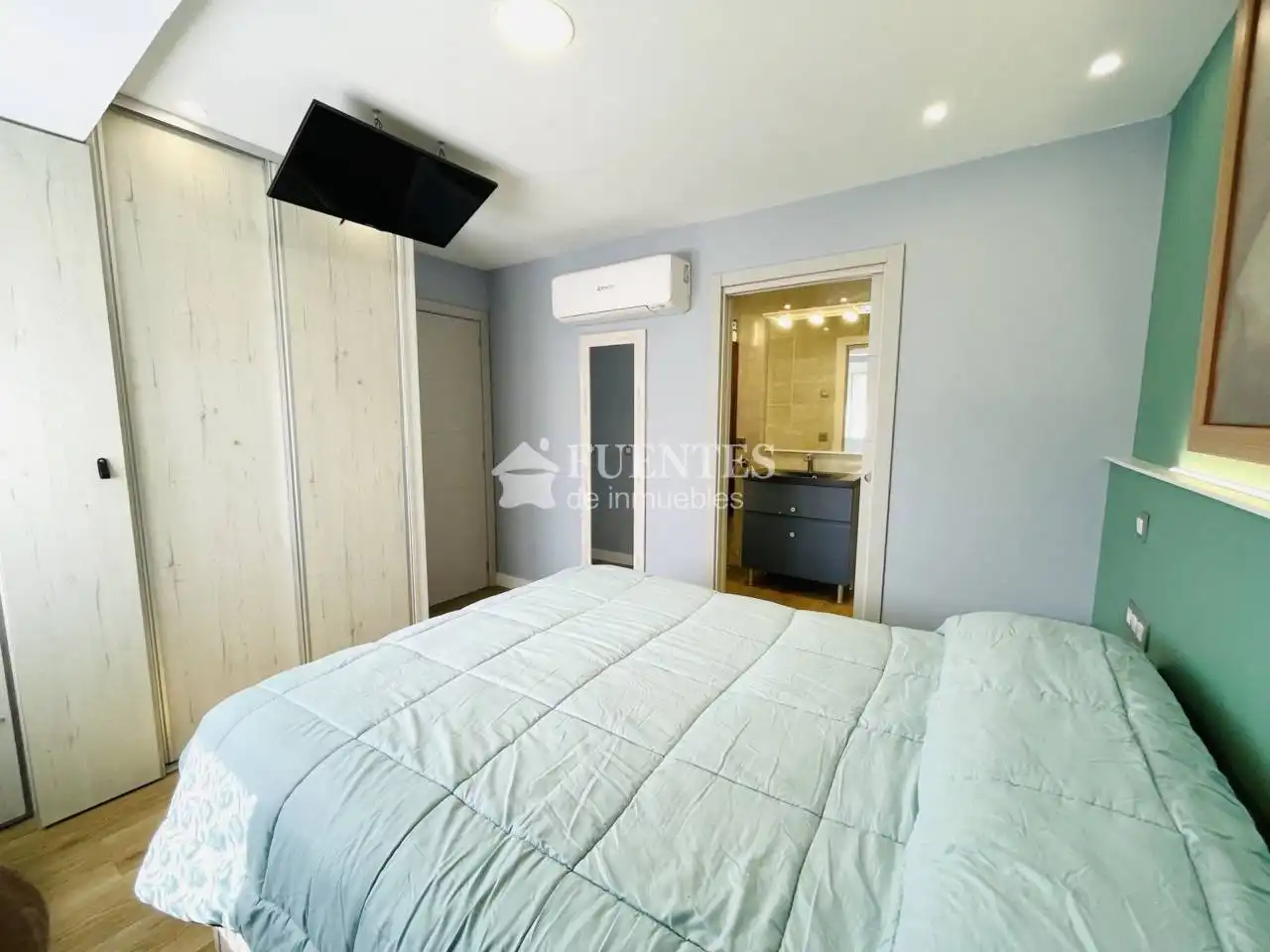 Habitación de Piso en venta en Alicante / Alacant con Aire acondicionado, Calefacción y Terraza