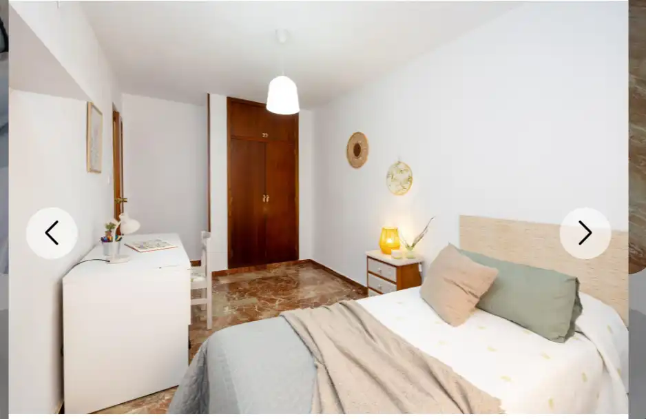 Bedroom of Flat for sale in Granada  with Air Conditioner and Terrace