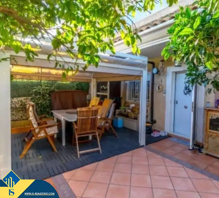 Casa con piscina in vendita a Nueva Torrevieja - Aguas Nuevas