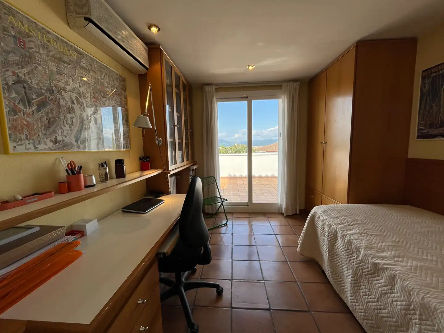 Bedroom of Houses for sale in Girona  with Air Conditioner, Heating and Private garden