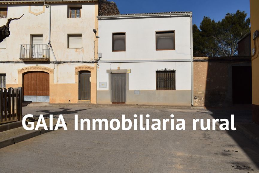 Casa adosada en venda a Nonaspe