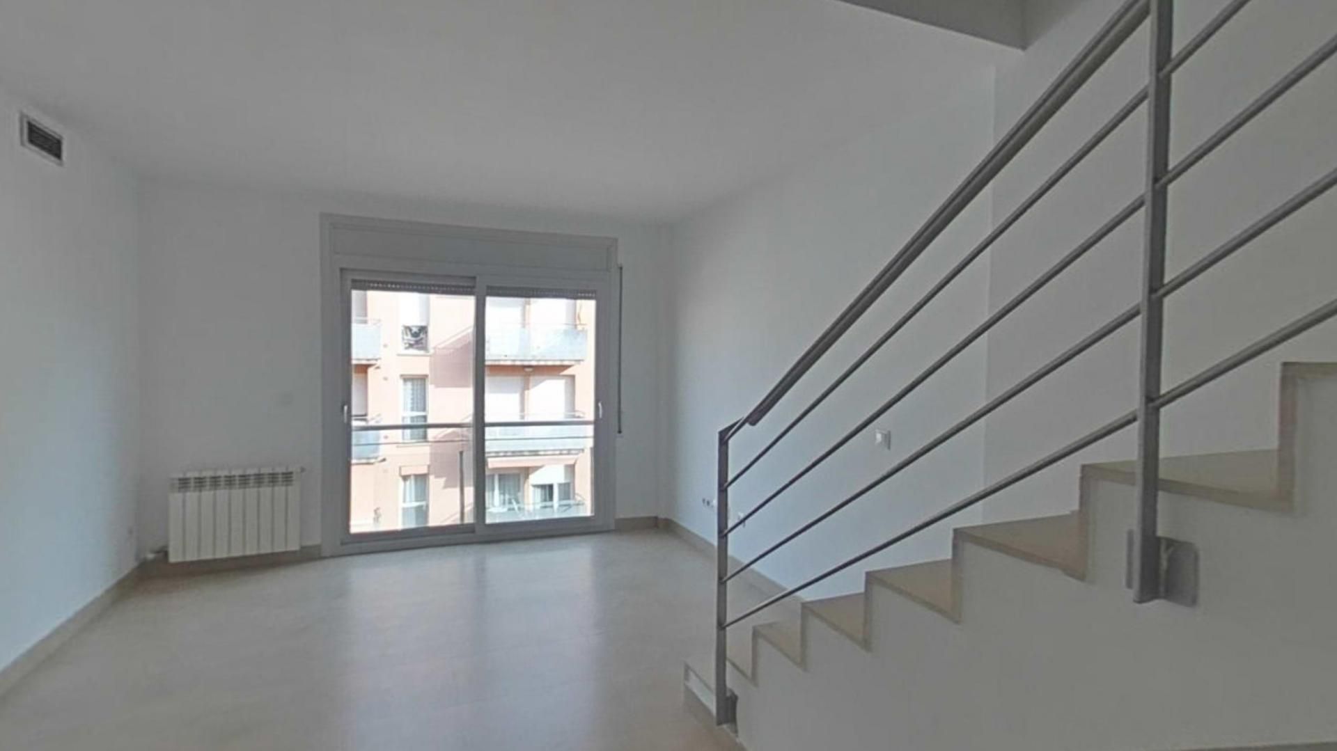 Duplex for sale in Girona Capital  with Heating